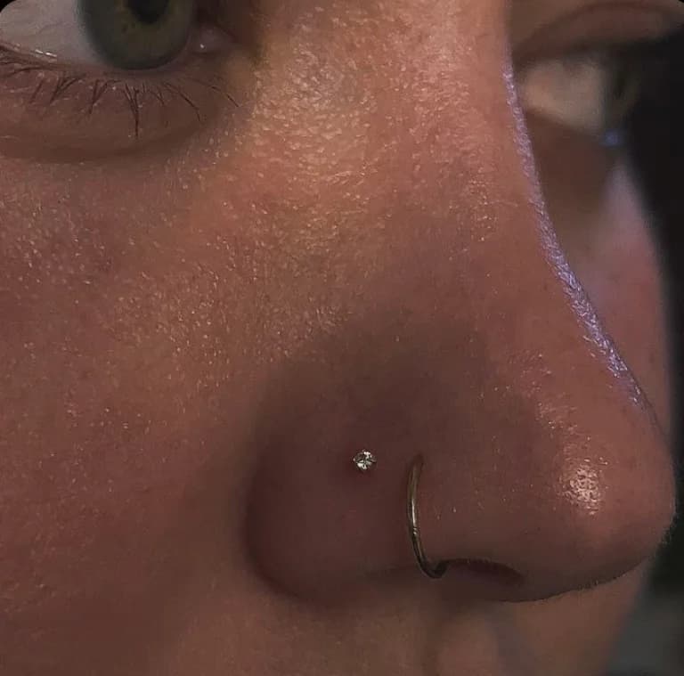 Nostril piercing with crystal jewelry by Supreme.Gemz